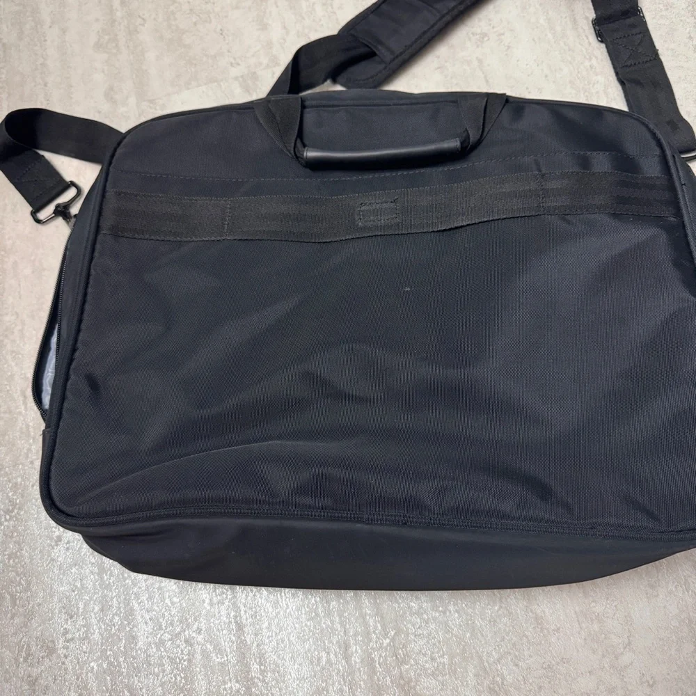 Dell laptop carrying  case bag keyed notebook lock